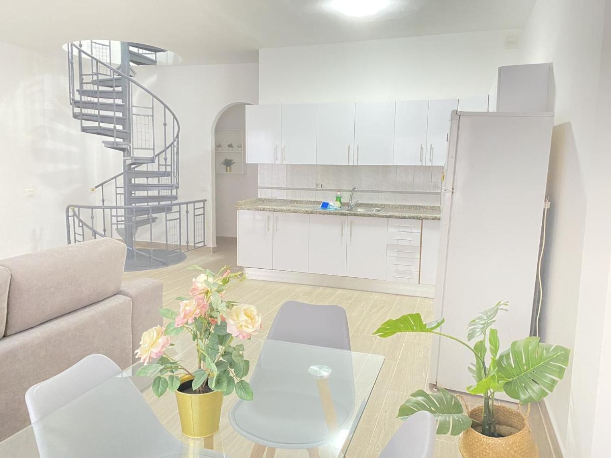 Homeforguest Two Bedroom Apartment With Pool And Terrace 科斯塔卡莱塔 外观 照片